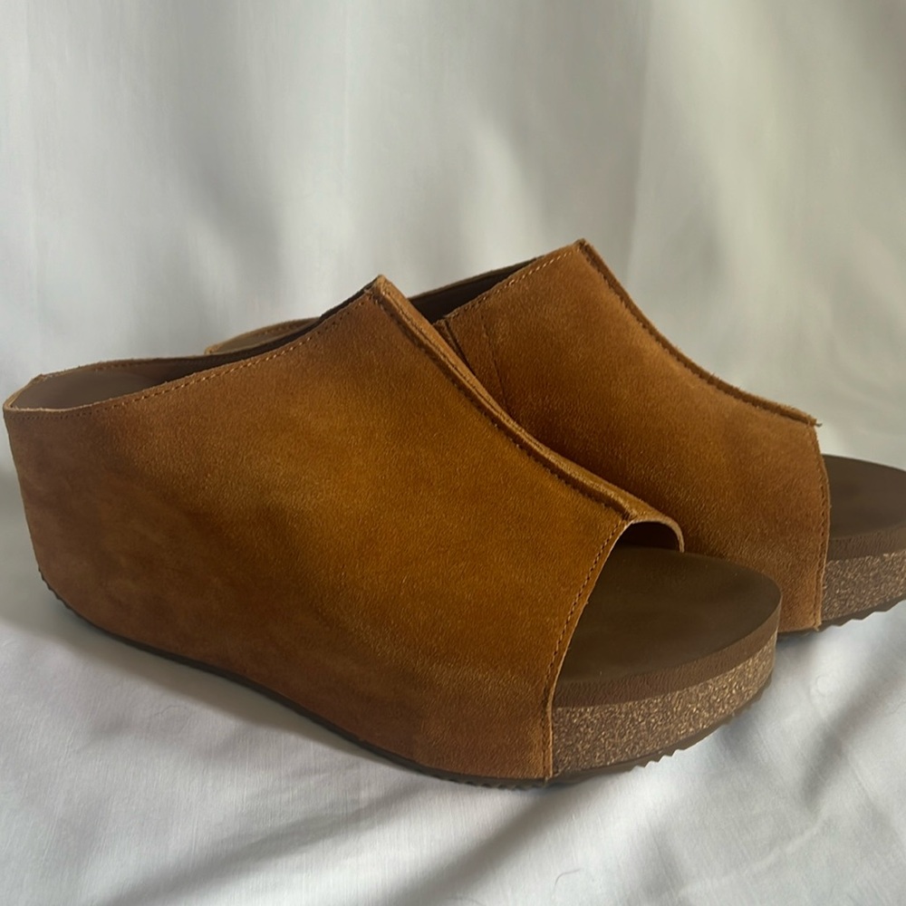 Volatile Women's Carrier Wedge Sandal